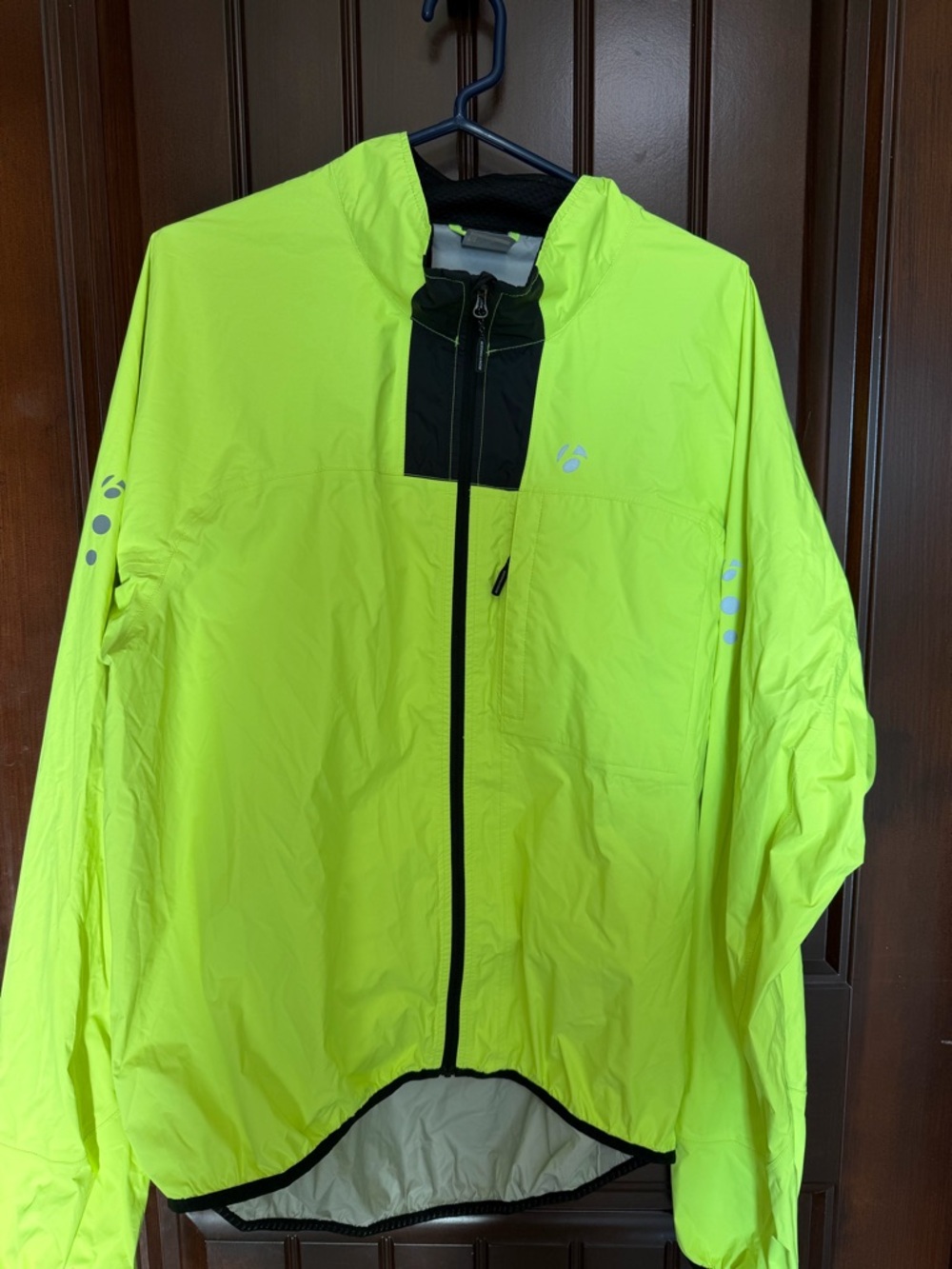 Men's High-Visibility Yellow Rain Jacket - Lightweight Waterproof Coat